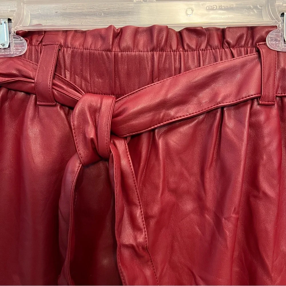 LOFT‎ Burgundy Faux Leather Mini Skirt Small NWT